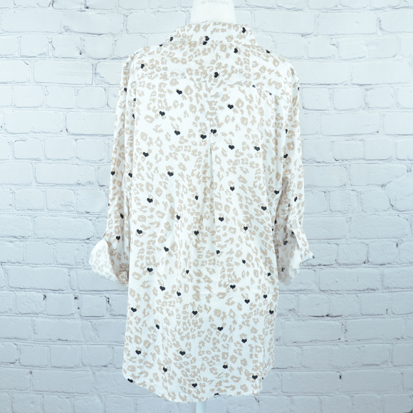 NEW! VELVET HEART Animal & Heart Print Button Up… - Picture 3 of 7